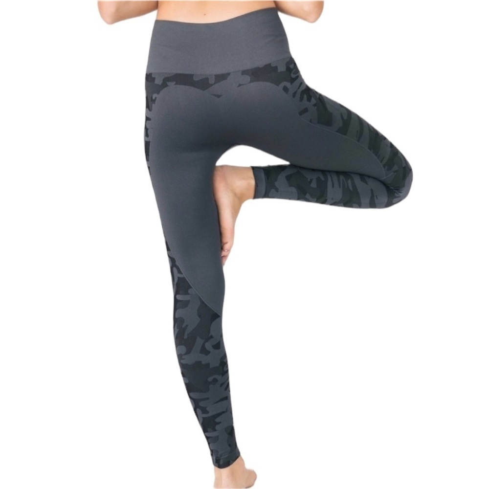Zyia Active Performance High Rise Leggings Gray Camo Size Medium Athletic - Picture 2 of 7